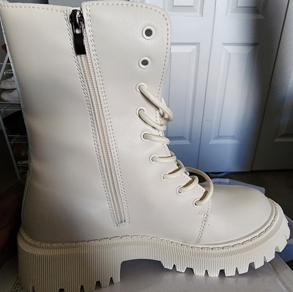 COMBAT BOOTS - Picture 3 of 3